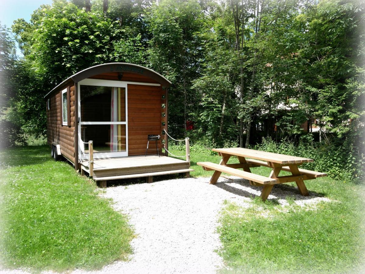 Roulottes Gites - Auberge De La Riviere Foncine-le-Haut Bagian luar foto
