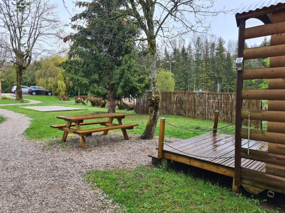 Roulottes Gites - Auberge De La Riviere Foncine-le-Haut Bagian luar foto